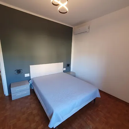 Monna Dada2 Vila